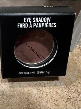 MAC Cosmetics Eye Shadow - Deep Brown